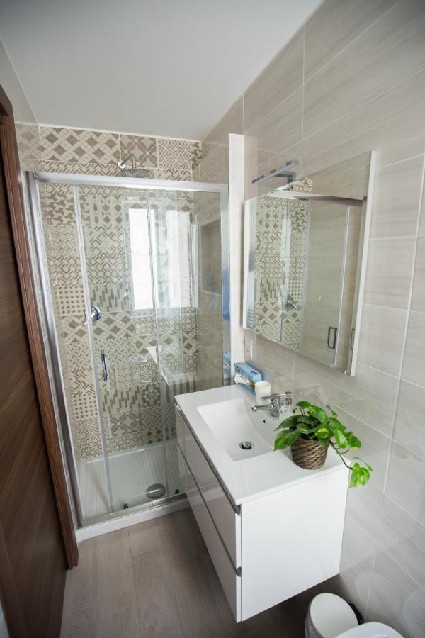 Bernini 20 Bed & Breakfast Napoli Bagian luar foto
