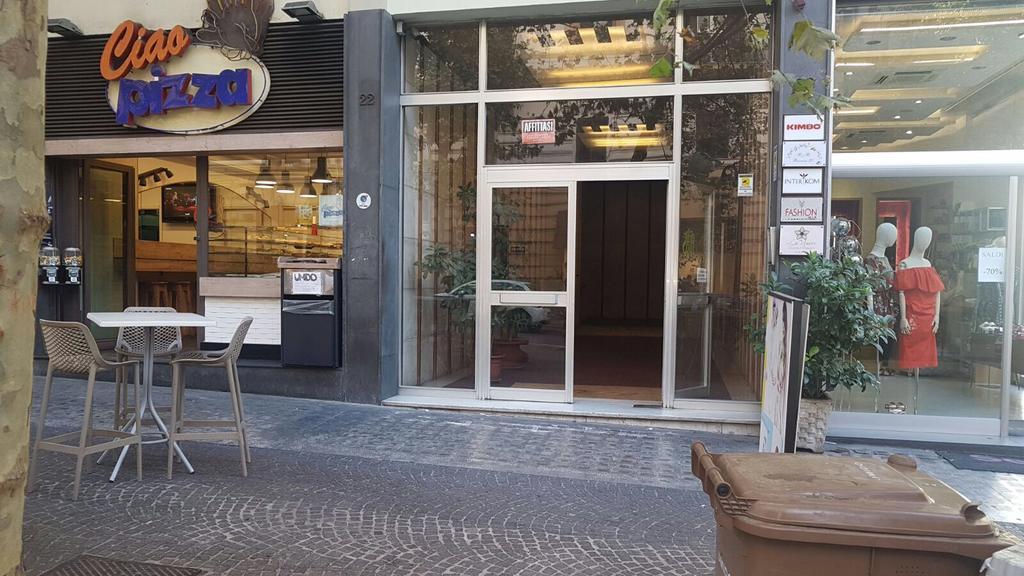 Bernini 20 Bed & Breakfast Napoli Bagian luar foto